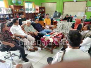 Melihat SD Leuwiseeng 1 