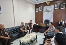 PLT KAJARI MANDAILING NATAL LAKUKAN SILATURAHMI KE POLRES MANDAILING NATAL